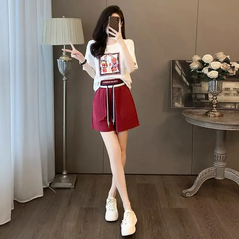 Bộ Đồ Thể Thao Thường Ngày Thời Trang Mùa Hè, Dành Cho Nữ, Phong Cách Người Nổi Tiếng Trên Internet, Bộ Hai Mảnh ngắn Tay Và Quần Đùi, Bộ Sưu Tập Người, Hàng Mới Về 2025, Sành Điệu, Thích Hợp Cho Mùa Hè, [1586 Người Thu Thập]