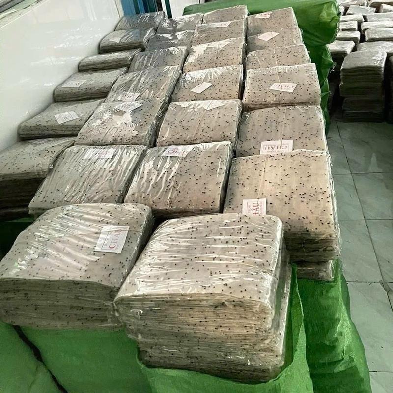 Bánh tráng mè đen chuẩn vị Miền Trung 7