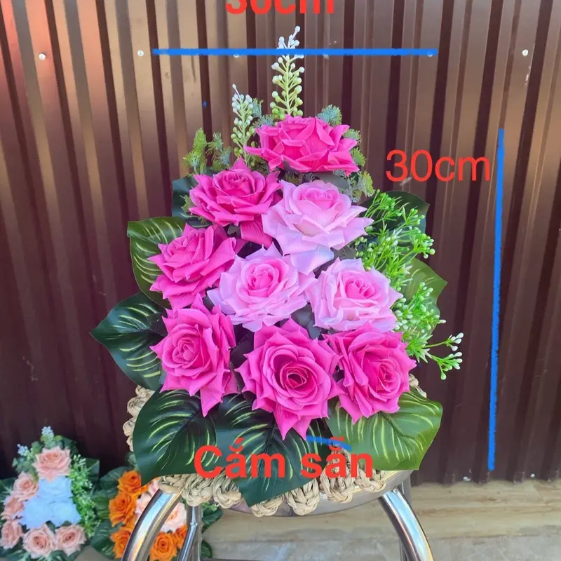 L1 -lẵng hoa cắm 1 mặt , chất liệu hoa lụa , trang trí bàn ,ban thờ ,trang trí decor, hoa được cắm chắc chắn