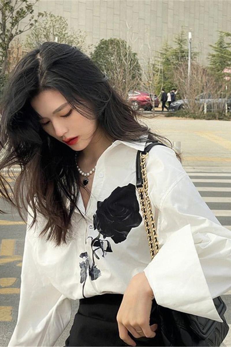 Product Introduction of French Style Unique White Shirt for Women Autumn Design Sense Niche Beautiful Blouse Dry Rose Top221325 15
