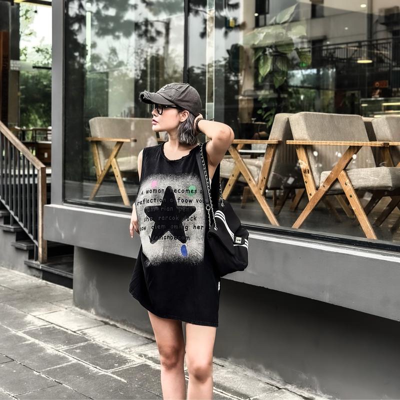 Áo ba lỗ hình ngôi sao hằng tống qc