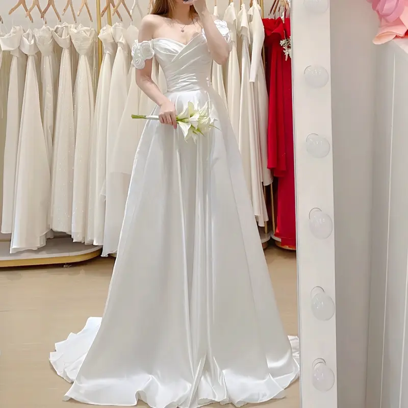 CDP152- Váy cưới đi bàn - đầm cưới thiết kế trễ vai hoa- váy cưới xoè,váy đi bàn xòe trễ vai xếp ly che bụng. 1