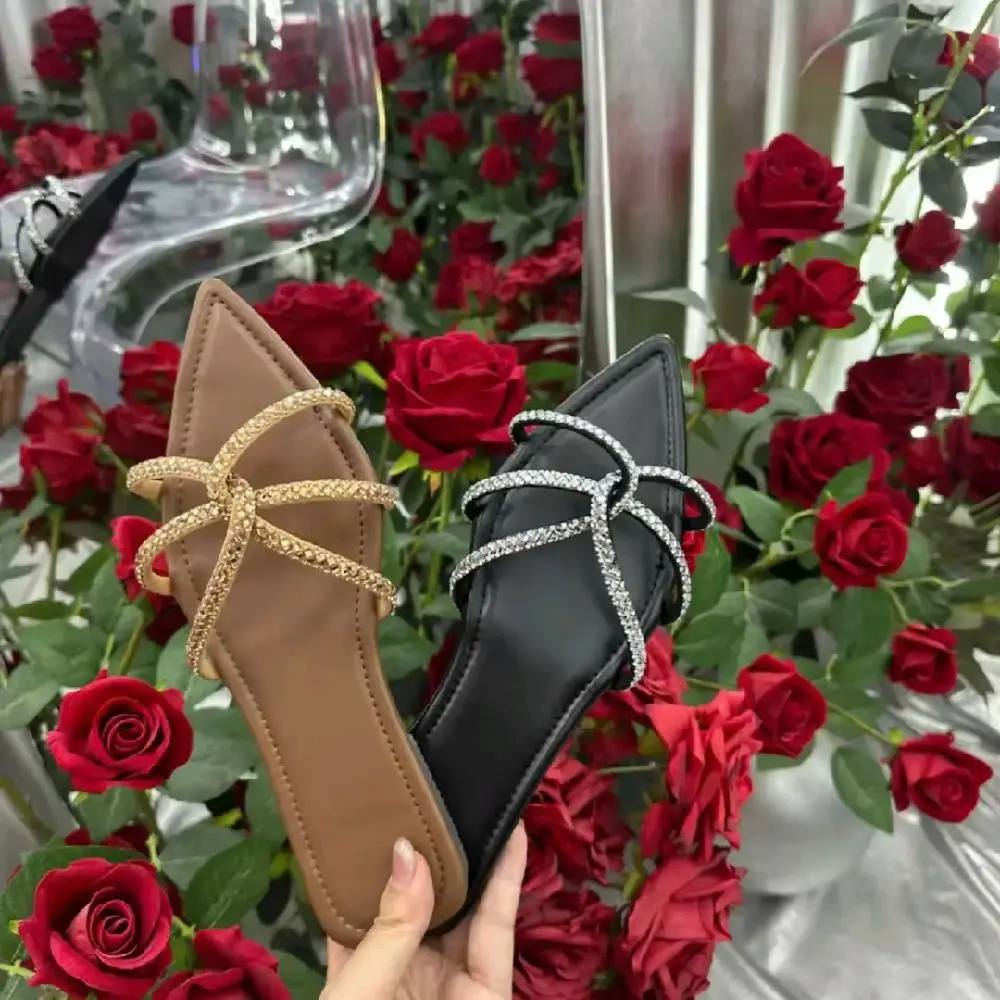 Dép Bệt Nữ Mũi Nhọn Hình Thoi Xoắn Đá Sáng Chất Dày Dặn Êm Chân Đế Chống Trơn Trượt
