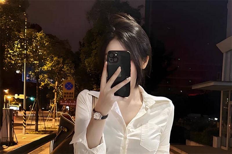 Product Introduction of เสื้อชีฟอง สีขาว สำหรับผู้หญิง แจ๊กเก็ตฤดูใบไม้ร่วงใหม่ ดีไซน์ดี ซอก ทรงสลิมฟิต เสื้อเอวแน่นฝรั่งเศสสั้น Clothing Women 3