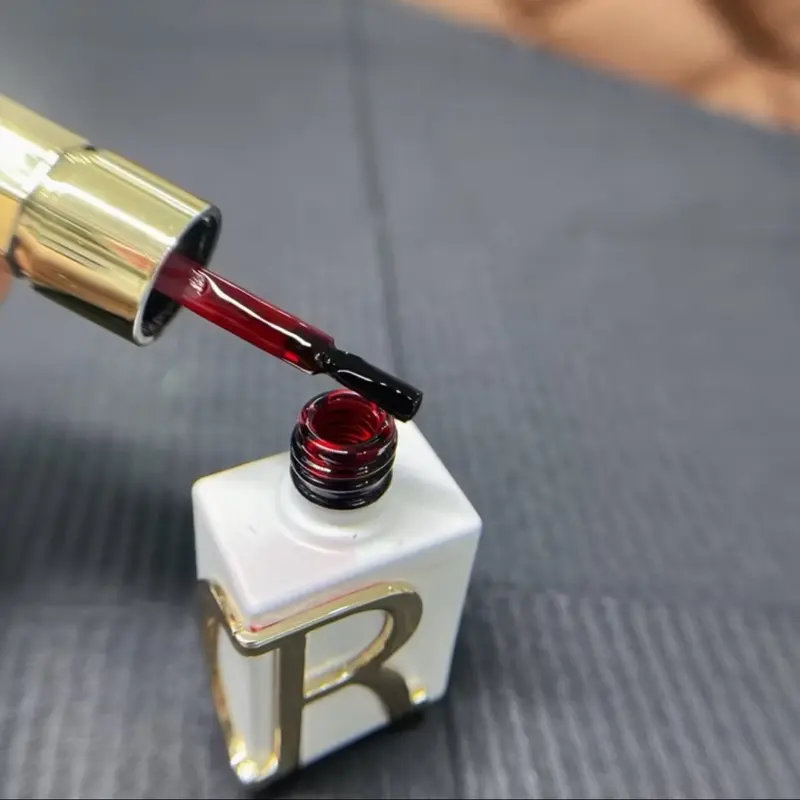 Sơn thạch đỏ rượu vang CR, sơn thạch đỏ CR làm nail cao cấp ( Cần máy hơ) 2
