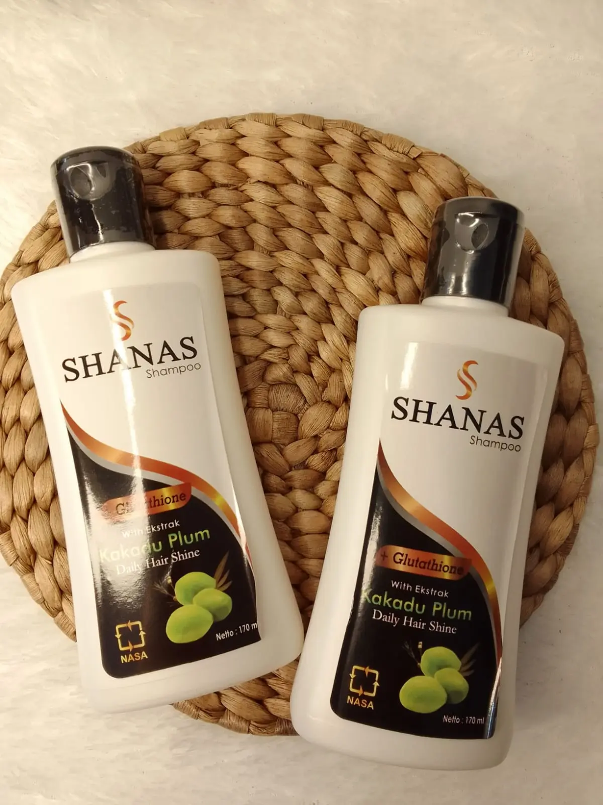 SHAMPO KUTU - SHANAS SHAMPOO - PENGHILANG KUTU RAMBUT Membersihkan Shampoo Conditioner Glutathione Haircare Ketombe Perawatan Rontok Lepek Vitamin Penghitam Sampo