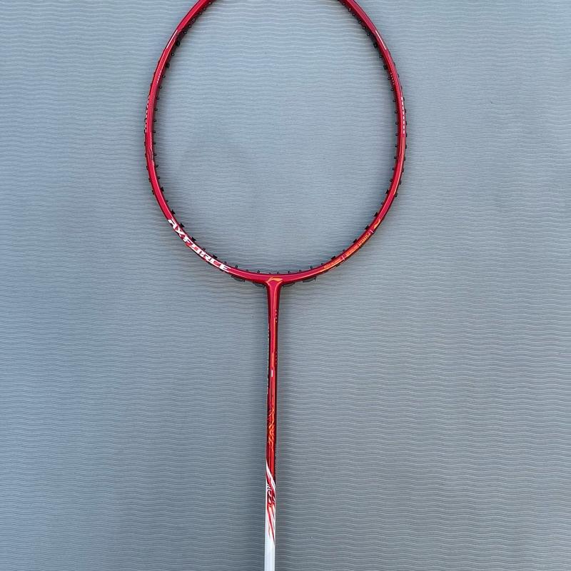  Vợt cầu lông LN axforce 80 max 13,5kg 4u 1:1. Tặng 1 lưới + 1 cuốn cán + 1 bao đựng vợt. Hỗ trợ đan dây sẵn miễn phí theo số ký yêu cầu 