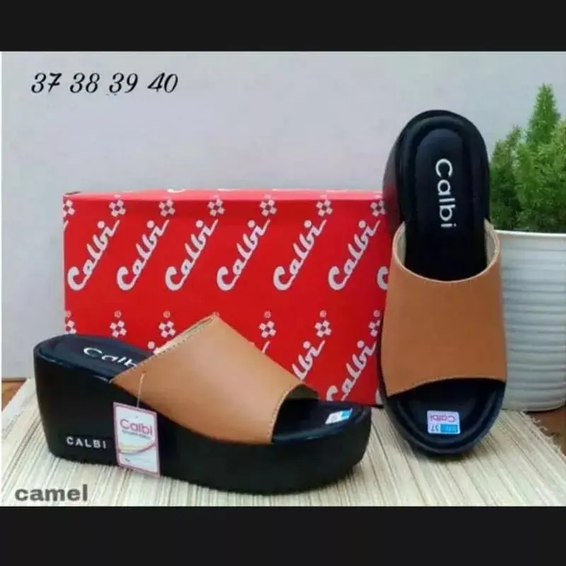Sandal Wedges Wanita Calbi / Sendal Wanita Terbaru / Sandal Kondangan Atau Pesta / Wedges Calbi Bagus Dan Elegan / Wedges Cewek / Wedges Perempuan / Nyaman Dipakai Tidak Berat