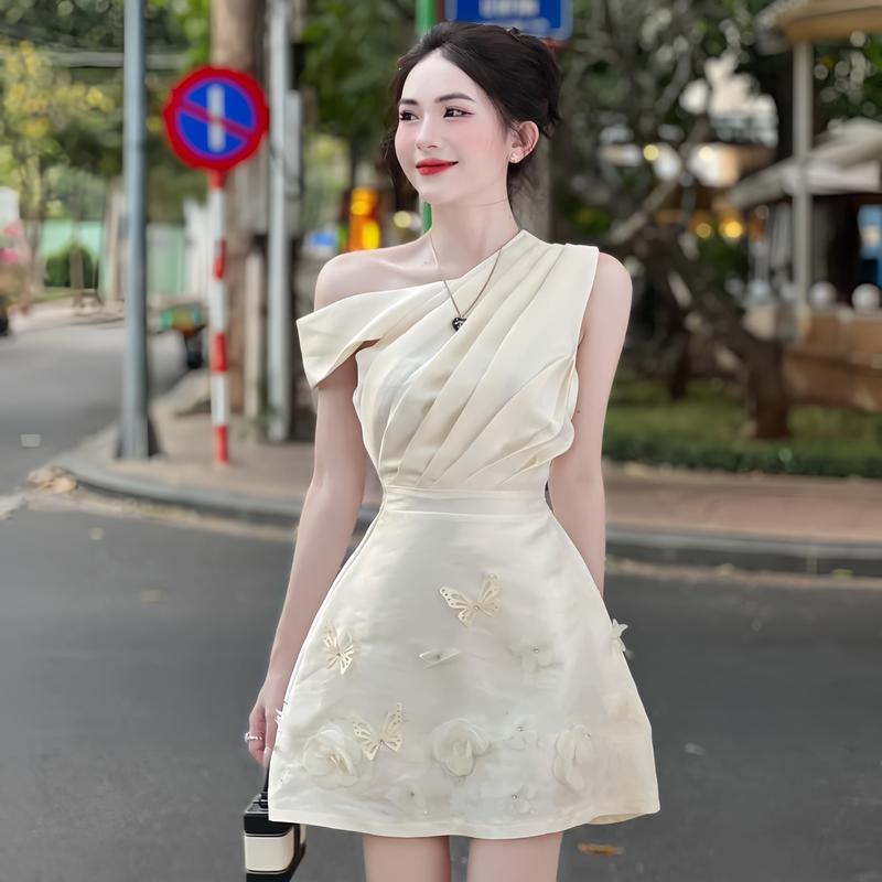 Đầm xếp ly xéo cộc tay lệch vai đi tiệc A602 chất tafta bóng lót lụa form xòe dáng ngắn mix hoa nhụy đá freesize KimHoa77 Nữ Kem Dress Women