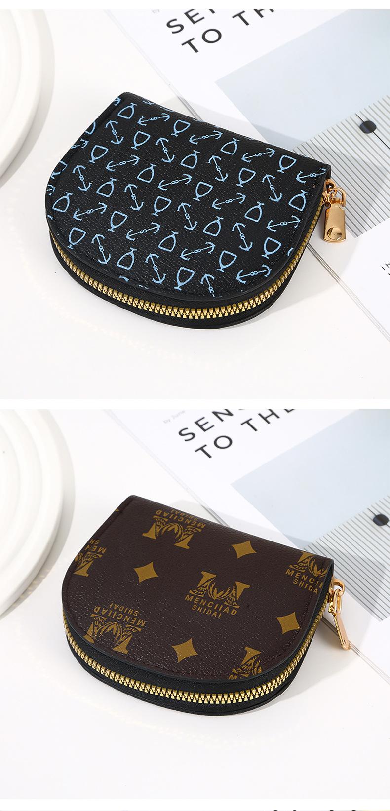 Product Introduction of Fashionable and versatile women's wallet with multiple card slots, a zipper, and a multifunctional coin pouch 8