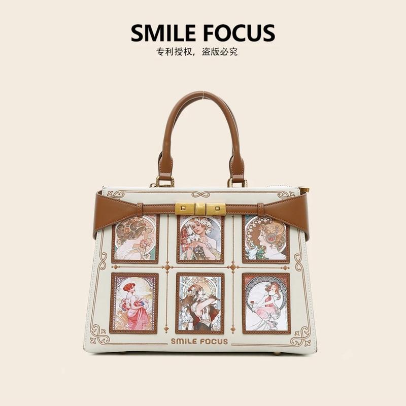 (Full Box) SMILE FOCUS 2688-3 - Túi Xách Nữ SMILE FOCUS Thời Thượng, Họa Tiết Tranh Vẽ Cổ Điển, Size Lớn, Đựng Nhiều Đồ. Dễ Phối Đồ. Màu Trắng Kem Bag Da Hoa Len