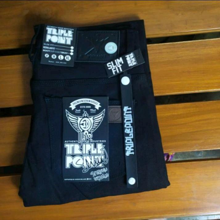triple point jeans slim fit warna HITAM PEKAT 1