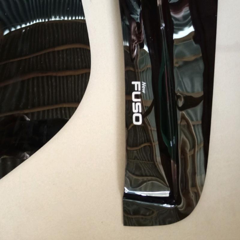 Talang Air Mobil Model Fuso Fighter Lebar/Kupu Kupu Tahun 2019 Up - 1 Set (Kiri dan Kanan) dengan Lem Perekat Double Tape Car Penutup 3