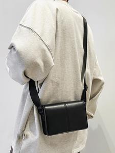 シンプルなデザインのショルダーバッグに調節可能なストラップが付いたメンズカジュアルな無地のショルダーバッグ、毎日の仕事や通勤に便利なファッショナブルなクロスボディバッグ