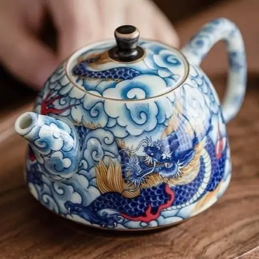 Ấm sứ Long Vân và hộp quà cao cấp 1