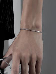 Pulsera de eslabones minimalista de estilo urbano para hombre, pulsera simple y lisa de moda, joyería casual chic que combina con todo, ideal como regalo para novio
