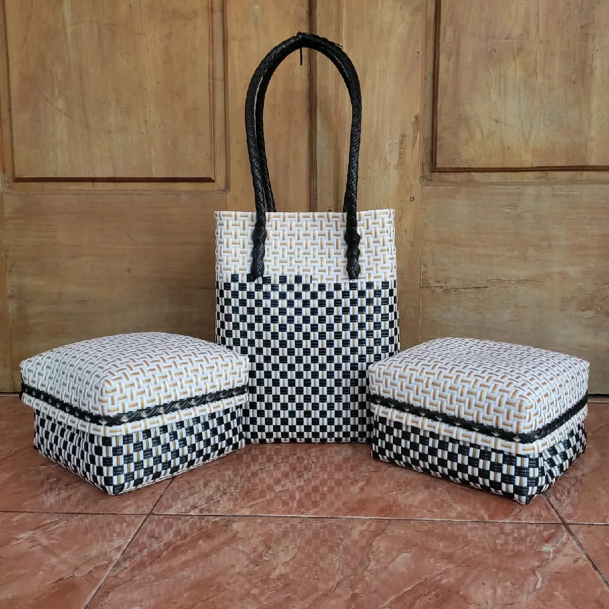 Tas anyam bahan jally premium isi 2 besek/keben bali Anyaman Plastik