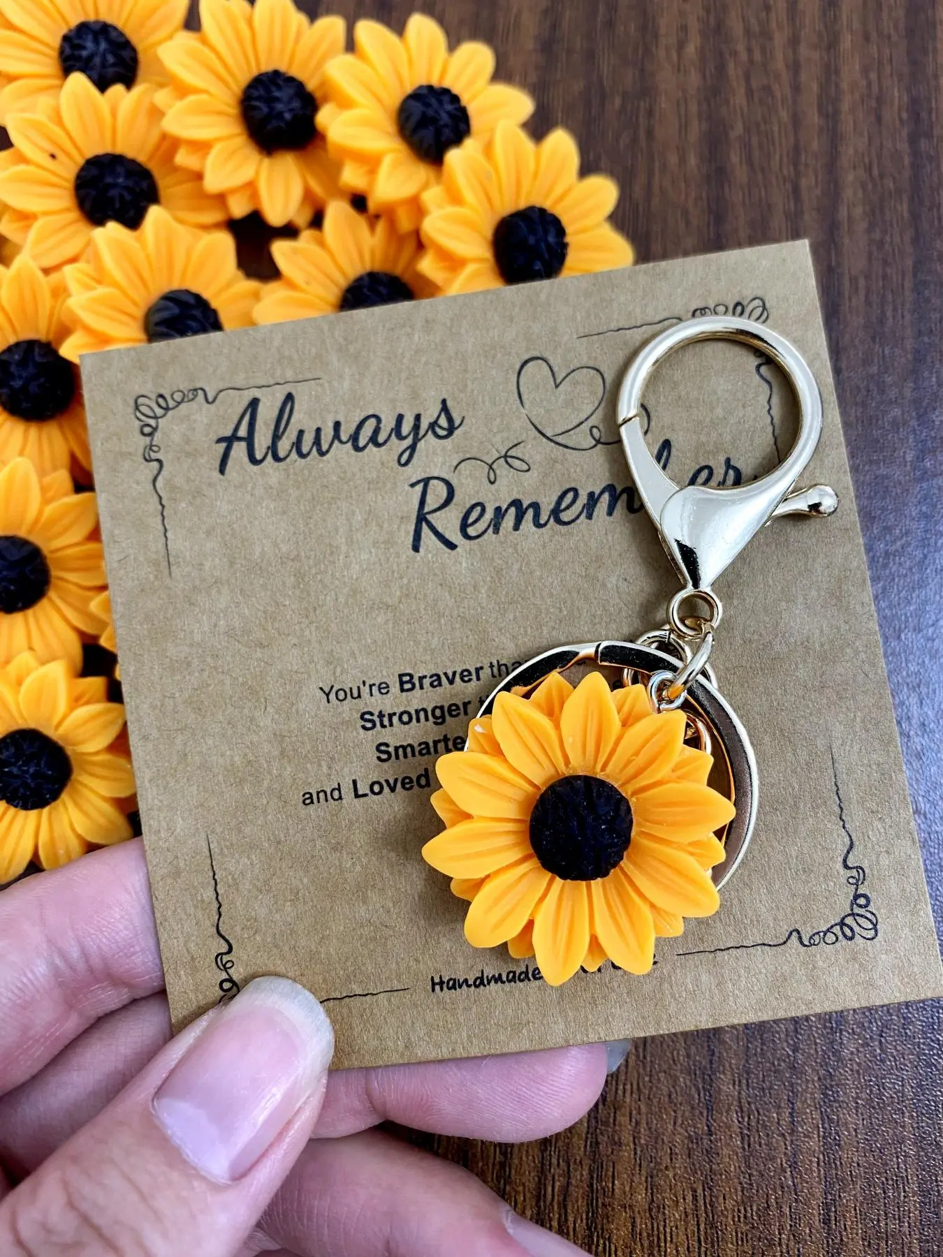 Sunflower Design Keychain with Gift Card, Cute Flower Shaped Keychain for Women & Men, Fashion Keychain for Daily Clothing Decor, Birthday Gift