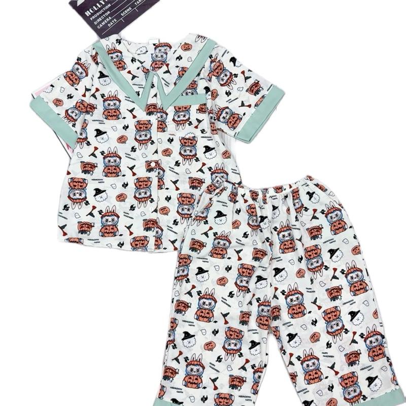 MÃ37: 22-48kg. Bộ pijama quần lửng CỔ 2 LÁ NHỌN   tiểu thư hoạ tiết labubu hottren . Chất liệu mango mềm mịn không nhăn. Đồ mặc nhà size đại cho bé gái thoáng mát thấm hút mồ hôi bé  tiên đồ  bộ  pijama  cho  bé  gái  30  đến 5