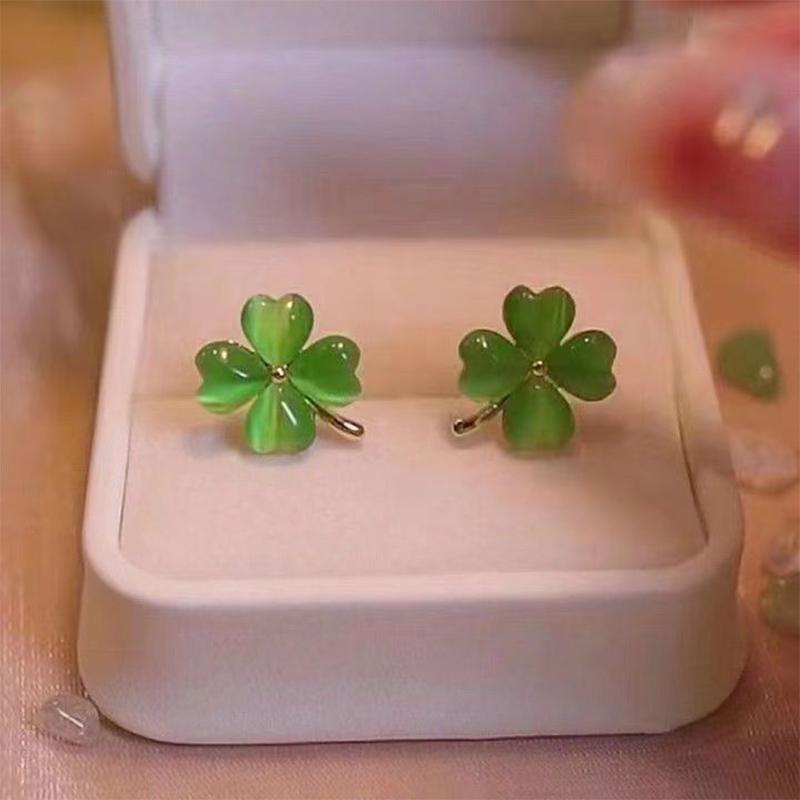 Product Introduction of Fashion Elegant Luxurious Four Leaf Clover  Stud Earrings For Women  Party Accessries Gifts 15