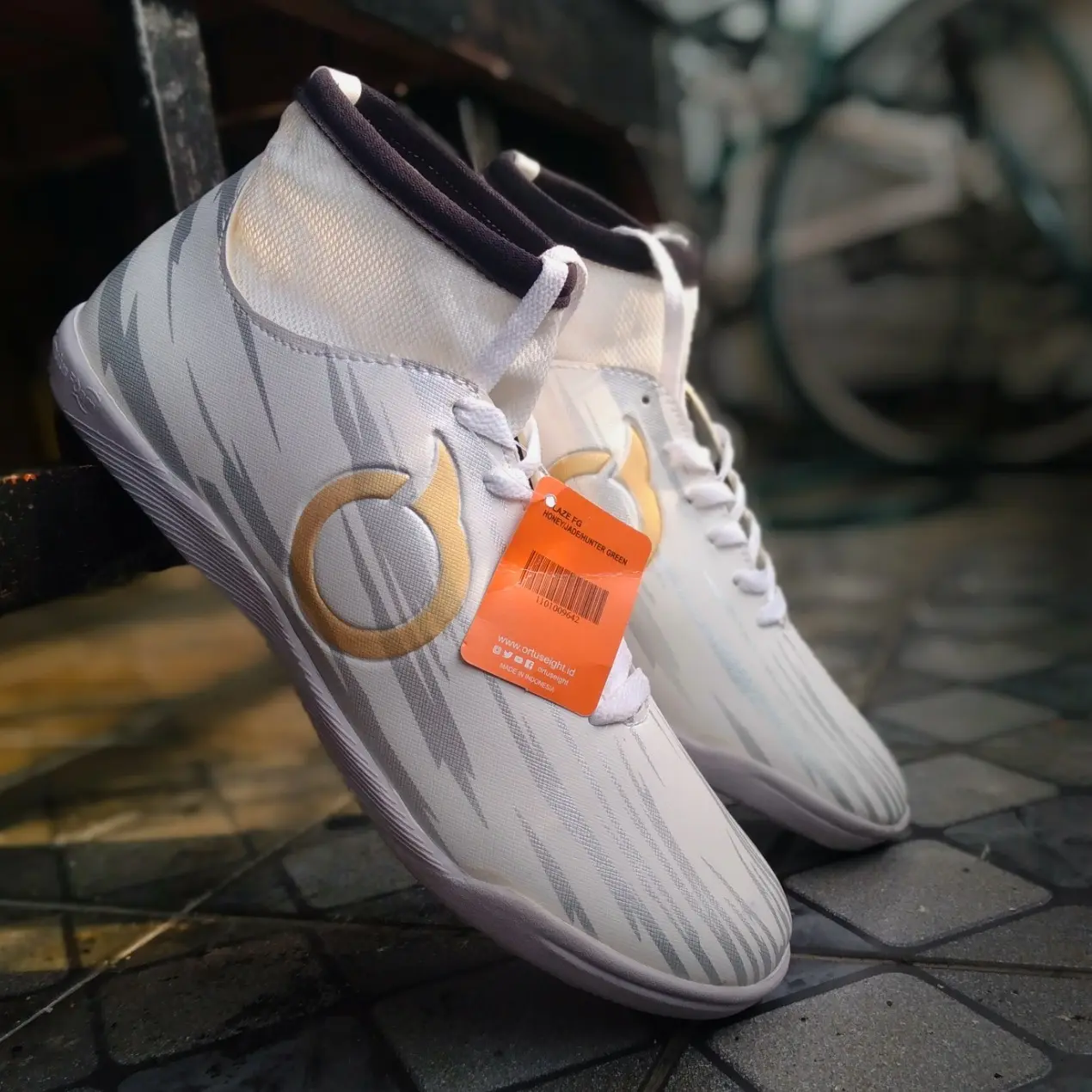 PROMO!!! Sepatu futsal terbaru kekinian cod paling laris