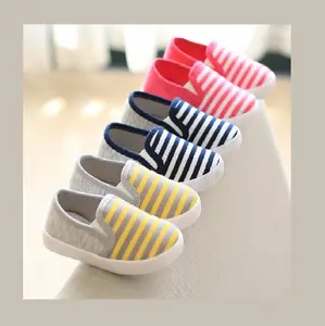 Sepatu kets anak  motif stripe baru-B77