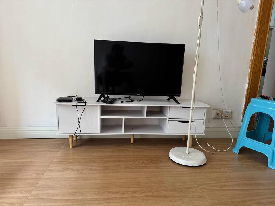 DF-3-Meja TV/Rak TV/Lemari TV/Minimalis/Aesthetic Modern Minimalis Gaya Nordic Kayu  Rak Elegan Hemat Ruang untuk Ruang Tamu Kamar Tidur Meja TV Sederhana Rak Film Cabinet TV UnitTV Cabinet Media Console dengan Laci dan Pintu Storage 【Garansi 5 Tahun】