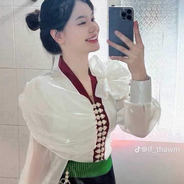 áo cóm cổ V phi bóng trắng nơ tơ tay tơ dài áo cóm dân tộc thái