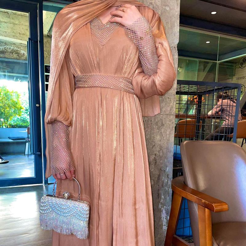Product Introduction of 2025 Women's Clothing Muslim Abaya Chiffon Long Robe Dress Evening Gown 1