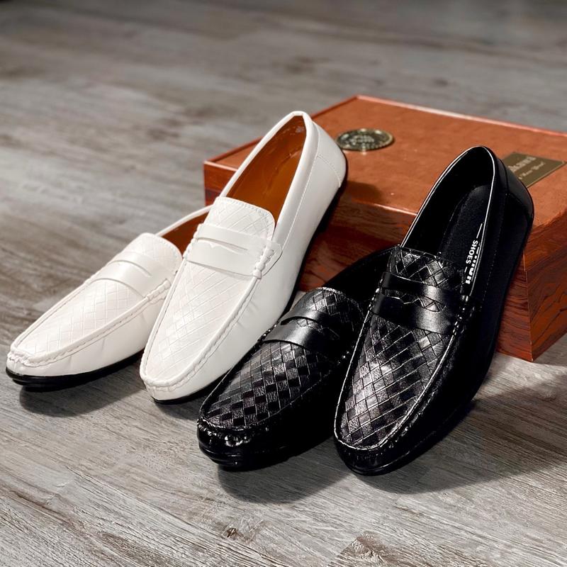Giày lười cho bố và bé trai trắng đen họa tiết caro size 21 đến 43