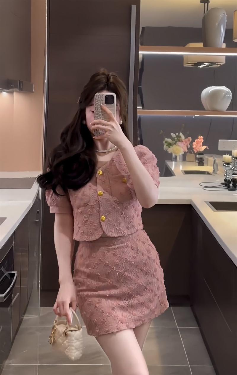 Product Introduction of Classic Style Graceful and Fashionable Suit Skirt Summer Design Short Top High Waist Slim Skirt Two-Piece Suit Fashion 7