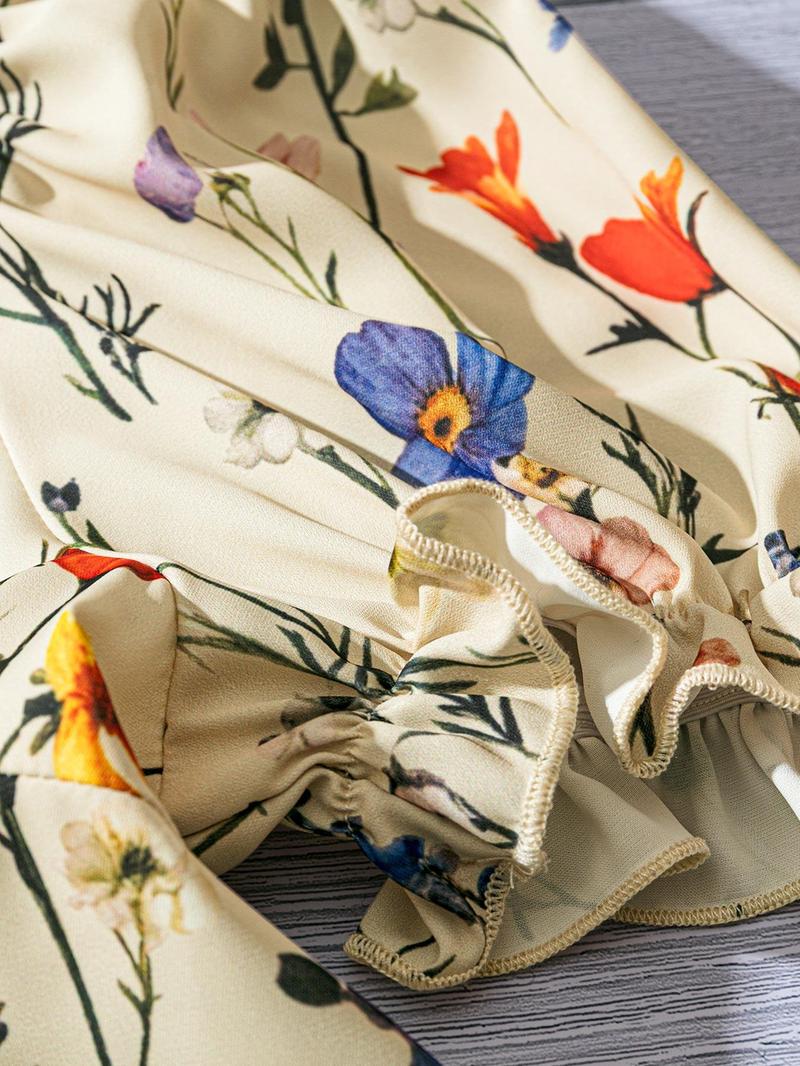 Product Introduction of 【Plus Size】 All Over Floral Print Blouse, Casual Short Sleeve Top for Daily Wear, Women Plus Clothing for All Seasons 4
