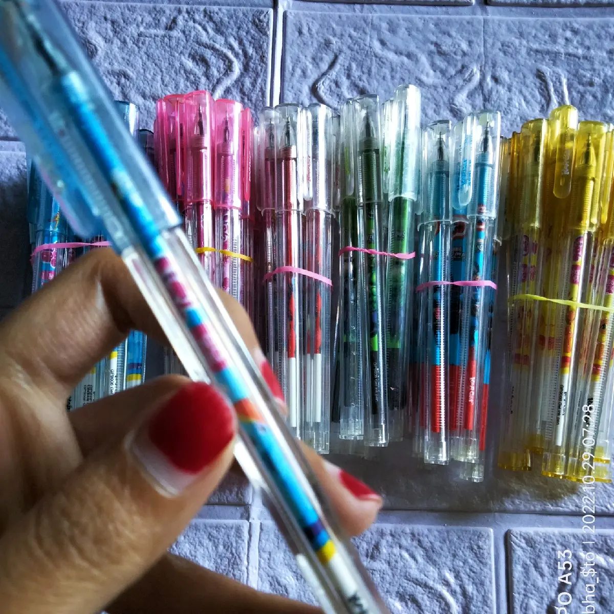 Pulpen gel karakter 12 pcs