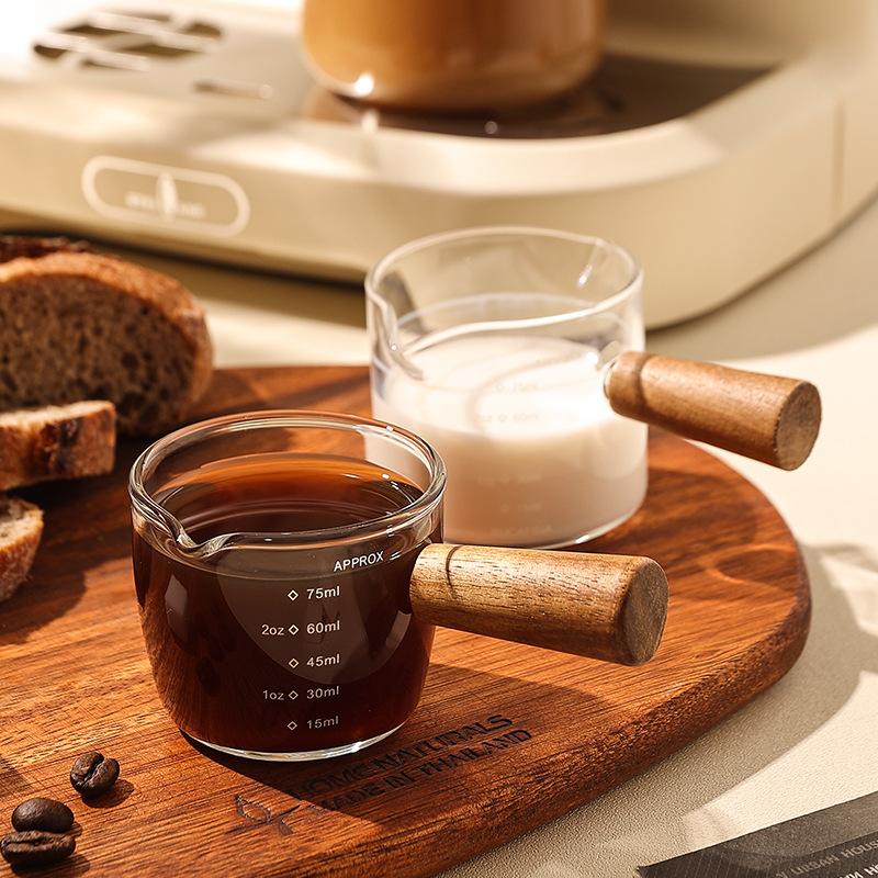 Product Introduction of 1/2pcs 100ML Double Spout Coffee Milk Glass Pot with Wood Handle Cute Measuring Frothing Pitcher Latte Cup for Barista Coffee Making 14