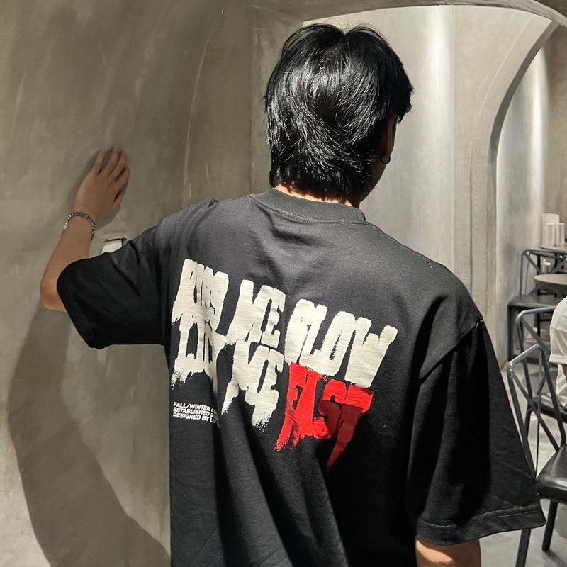 Áo thun Unisex LIFSTUDIO KISSME TEE Oversize 100% Cotton 250 gsm Cổ tròn in chữ Nam Nữ Menswear - Màu đen - Trắng