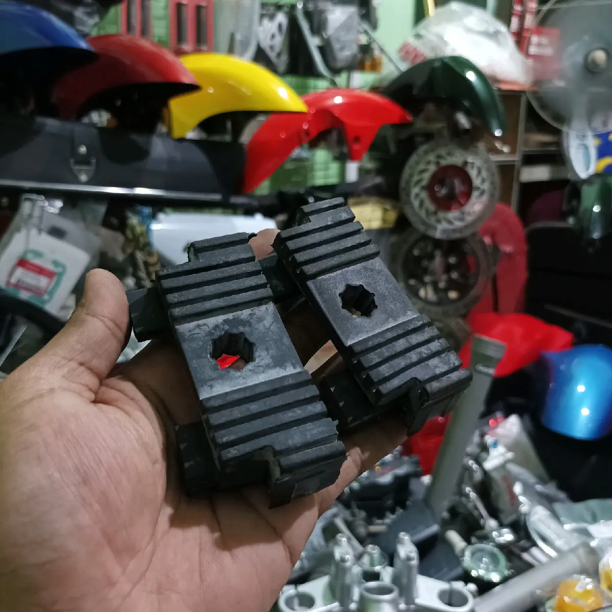 karet dudukan tangki gl 100/ k5