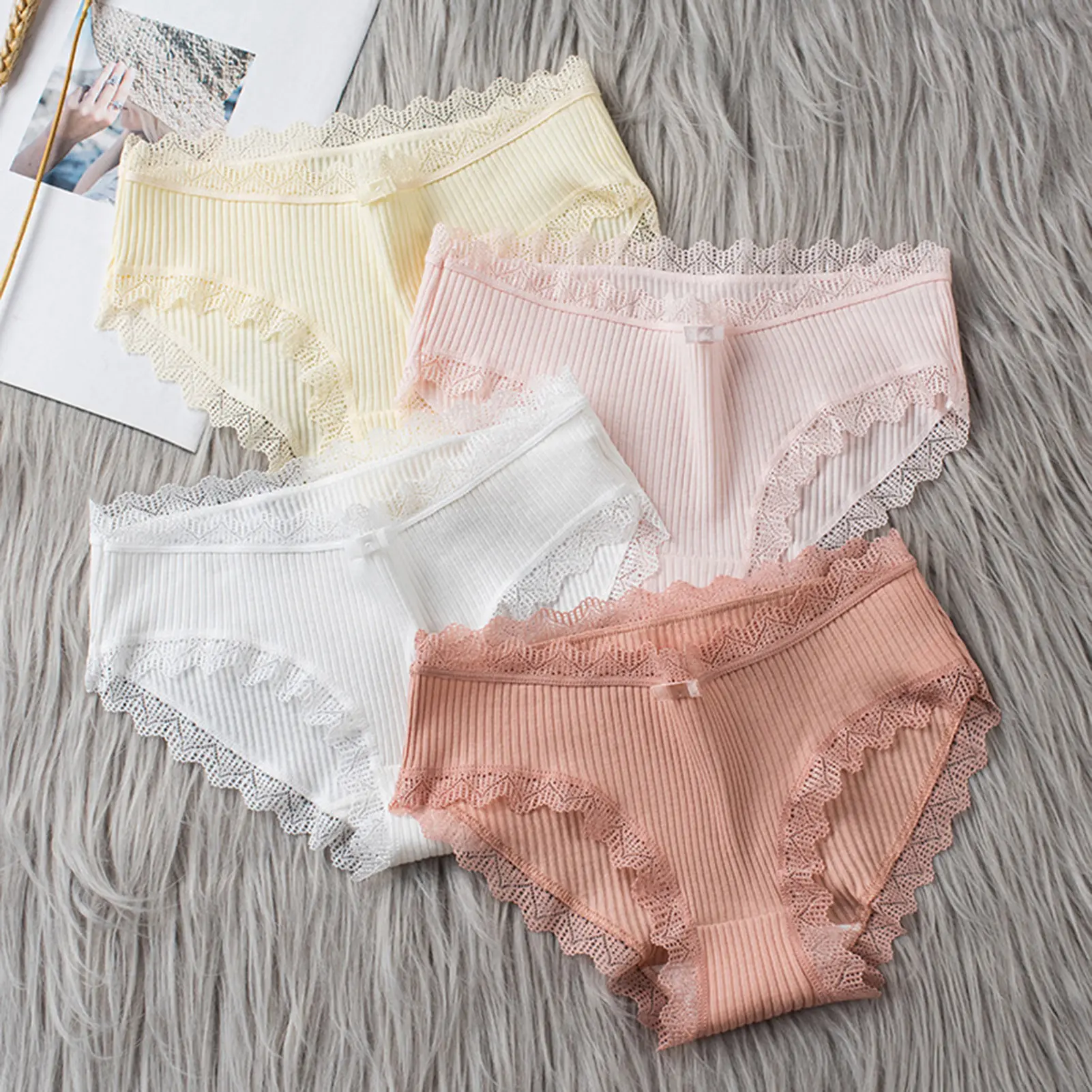 Fw.Q-Mid-rise Briefs Thin Breathable Lace Decor Panties for Inner Wear
