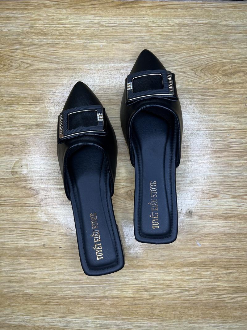 Product Introduction of TUYETKIEUSTORE Sục 3p đính đá điểm nhấn Nữ DéP Shoes Mũi nhọn Women GiàY 3