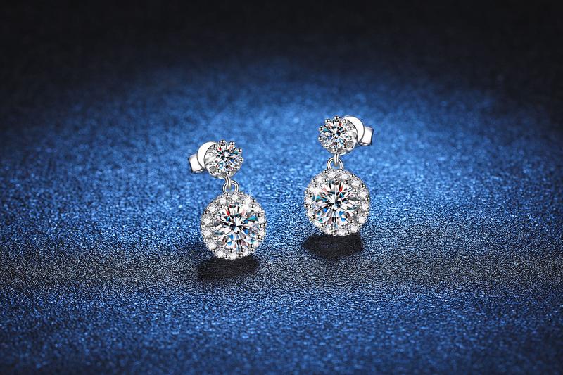 Product Introduction of S925 Sterling Silver Moissanite Earrings Simple Temperament round Bag Earrings D Color 1 Karat Moissanite Earrings 4