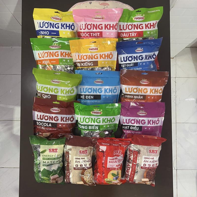  Thực phẩm Lương Khô Mix vị theo yêu cầu khách hàng gồm 16 vị  gồm các vị hạt,trái cây,ăn kiêng và ruốt thịt  ĂN VẶT SEE FOOD A6 ngucoc 