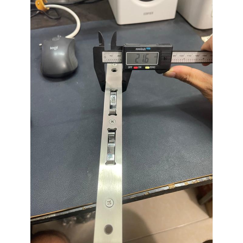 Product Introduction of Khoá cửa lùa chữ D lượn 2 lẫy khóa lắp cửa lùa nhôm hệ việt pháp hệ pma 55 25