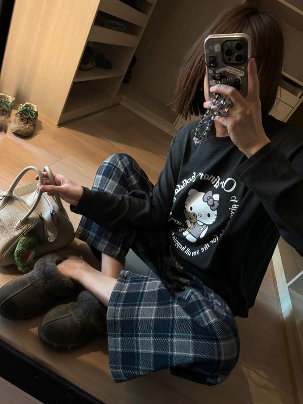 Áo Nỉ Cổ Tròn Tay Dài In Hình Mèo HELLO KITTY - Top Sweater Form Oversize Hot Trend Cute - Chất nỉ bông lót lông freesize 40- 65kg cho nữ - Women Top Hoodie Trắng áo  hello áo  hello
