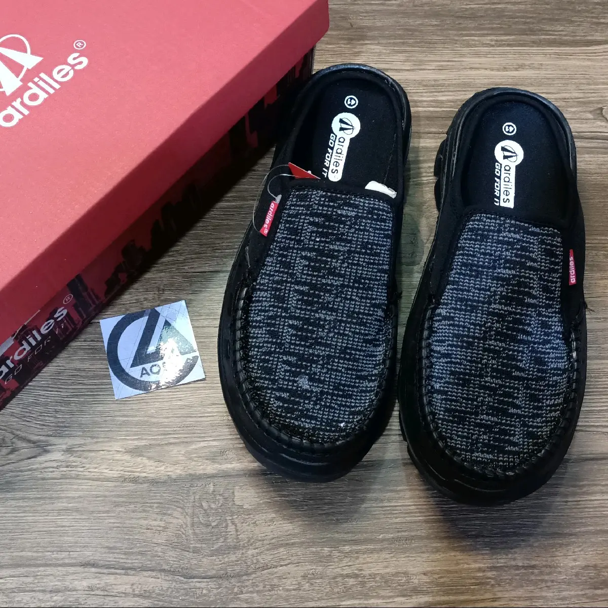 sepatu slop ardiles decade pria slop santai Musim dingin Musim panas Tanpa Hak Hitam Shoes Swimsuit Fabric S