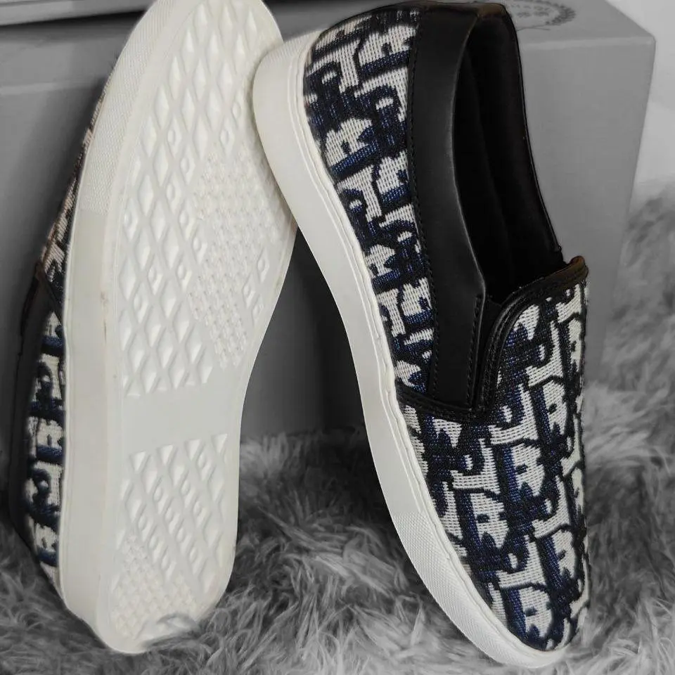Giày Slipon Khâu Viền Bo Chun Chắc Chắn Nam Nữ Size 37-43 - Sneaker - Tết