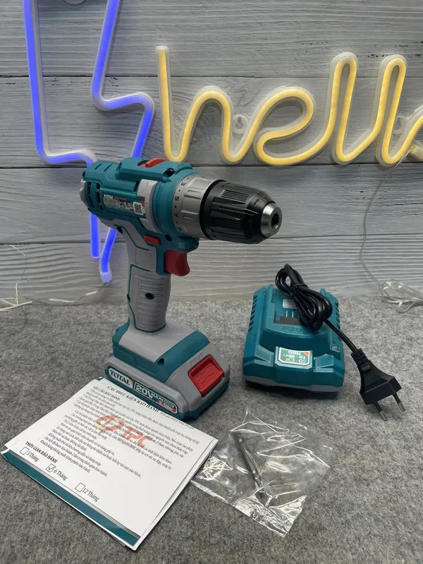 MÁY KHOAN VẶN VÍT DÙNG PIN TOTAL 20V TDLI20011 1