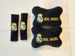 Bantal Mobil 2 in 1 Club Real Madrid