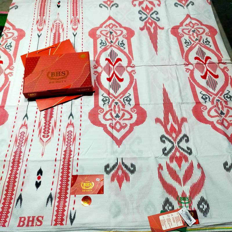 Sarung BHS Excellent gold silver 8