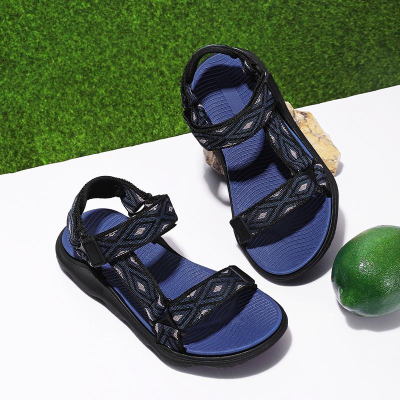 Product Introduction of 2024 Children's Sandals Summer New Girls' Sports Beach Sandals Children's Non-Slip Medium and Big Children Boys' Soft Bottom Student School Shoes 5