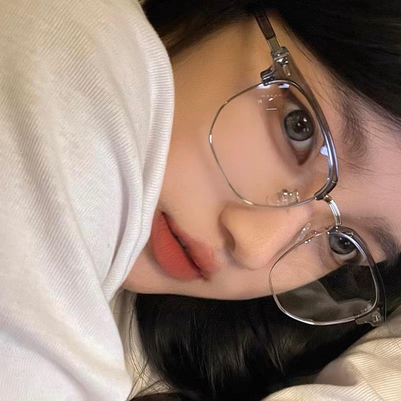 MÃ K12 Kính Cận Thị Đủ Độ Từ 0-4 Độ Kính Mắt Thời Trang Nam Nữ Cao Cấp Gọng ClubMaster Nửa Viền Kính Cận Cho Nữ Mặt Tròn Kính Nam Đẹp Gọng Kính Cận Chữ V Chống Ánh Sáng Xanh Bảo Vệ Mắt Hiệu Quả Đeo Đi Học Đi Chơi Đi Làm Phong Cách Trẻ Trung Năng Động