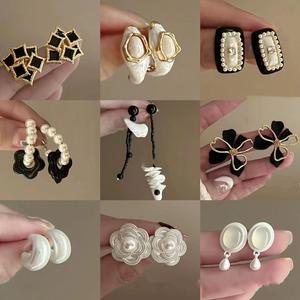 ต่างหูสตั๊ดผีเสื้อ, เข็มเงินฝรั่งเศสรายการฝรั่งเศสหรูหรา, เรียบง่ายและหลากหลาย, ต่างหูเดินทาง, ต่างหูหรูหราและคุณภาพสูง, สำหรับผู้หญิง, การออกแบบชนกลุ่มน้อย